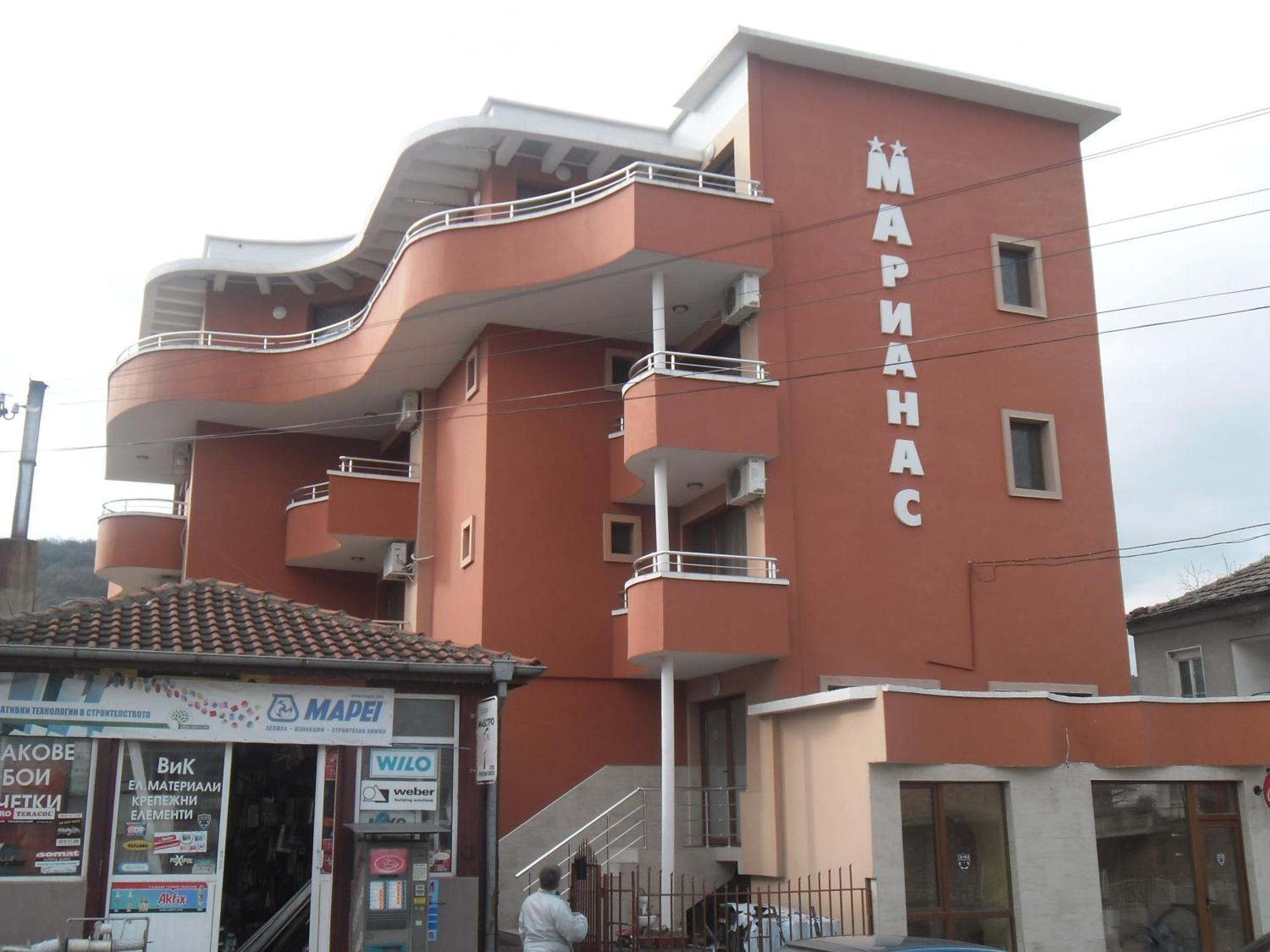 Marianas Guesthouse ابزور المظهر الخارجي الصورة